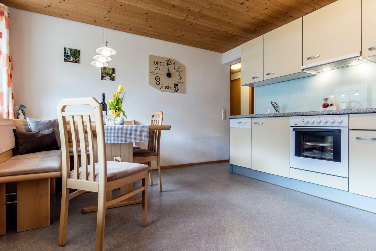 Apartamento Haus Ambiatscha Sankt Gallenkirch Exterior foto